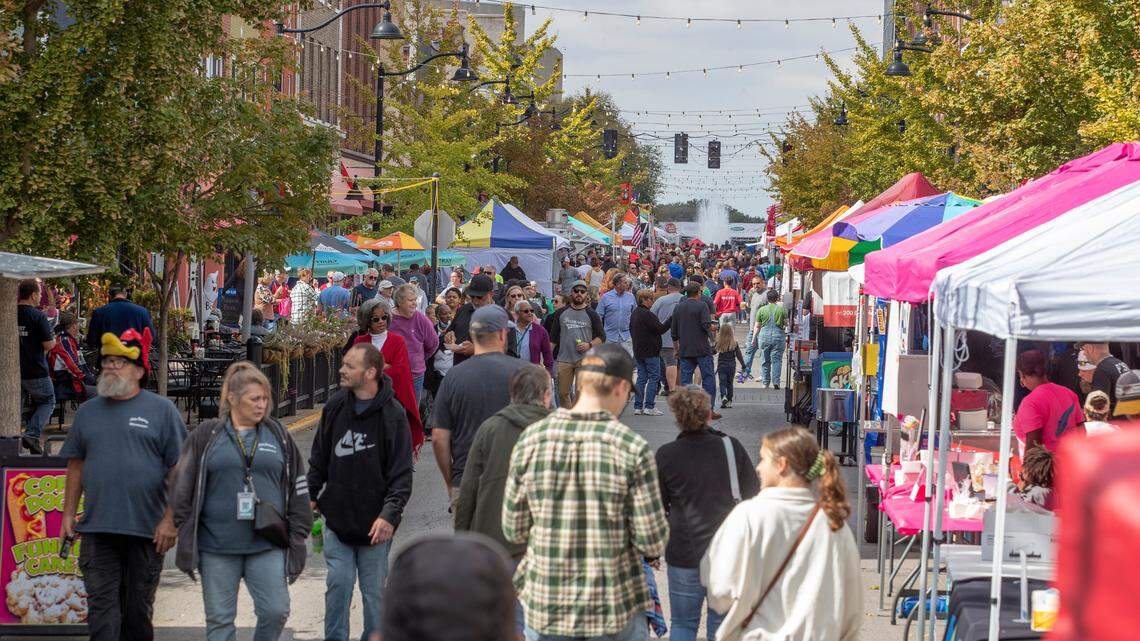 Fall is in full swing with Belleville Chili Cook-Off, Halloween events and more this week