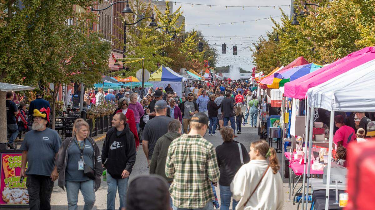 Downtown Belleville was packed during lunch for last year’s Chili Cook-Off. Over 40 vendors, live entertainment and more highlight the annual event. This year, the 39th annual event takes place Friday-Saturday, Oct. 6-7.