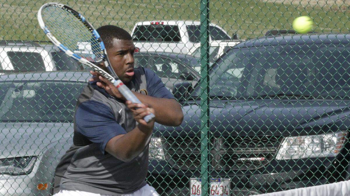 Quincy Dollison finished the Southwestern Conference Tournament 2-1 in No. 3 singles play, which earned him third place. Dollison and No. 1 doubles partner Niko Papchrisanthou also finished the tournament 2-1, also good for third place.