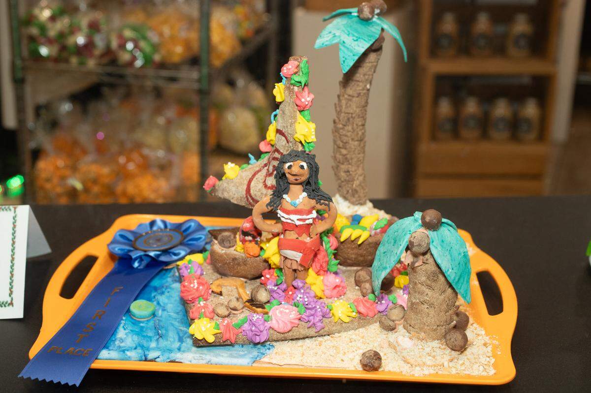 Gingerbread house by Aidyn Steinkamp, located at Abe’s Gourmet Popcorn.