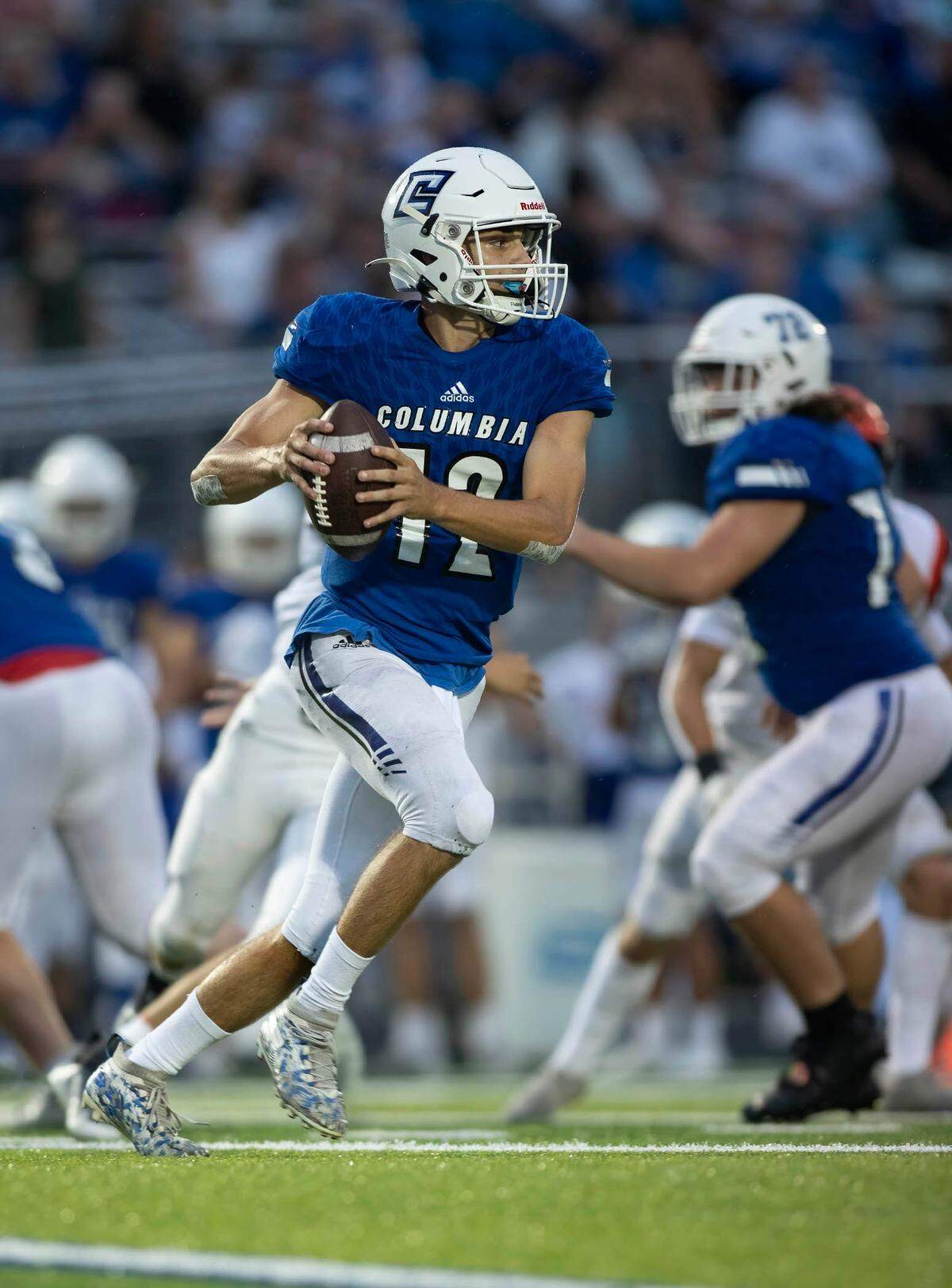 Columbia’s Dominic Voegele carries the ball during the Route 3 rivalry game between Columbia and Waterloo on Sept. 2. Voegele and the Eagles were back in action Friday at home against Salem while the Bulldogs faced Highland in a critical Mississippi Valley Conference showdown.