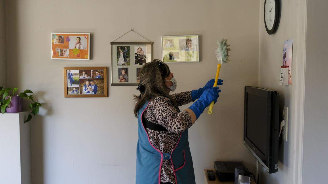 The Allergy-Smart Cleaning Swap: 5 Expert-Backed Products That Reduce Indoor Allergens