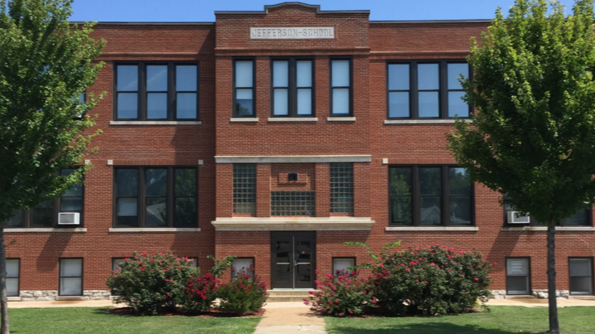The outside of Jefferson School in Belleville. A portion of the school has had heating issues sporadically in 2025.