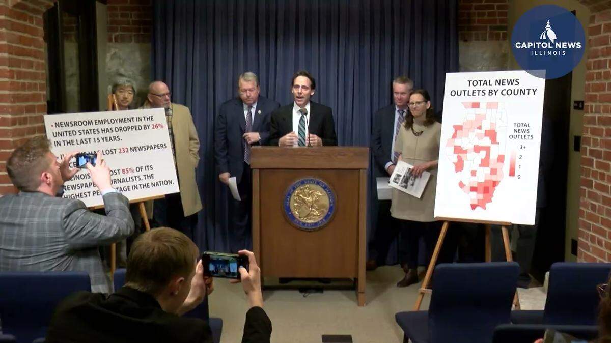 Sen. Steve Stadelman, D-Rockford, introduces the final report of the state’s Local Journalism Task Force. It details a decline of local news coverage throughout the state but proposes ways the legislature can support newsrooms. (Capitol News Illinois photo by Alex Abbeduto)