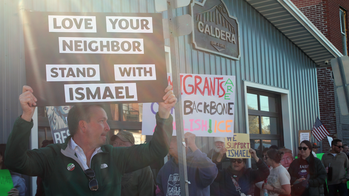 A Nov. 2 march ended in front of Caldera Bar and Grill, which is owned by Ismael Ayuzo Sandoval. The rally called for Sandoval to be released from U.S. Immigration and Customs Enforcement custody.