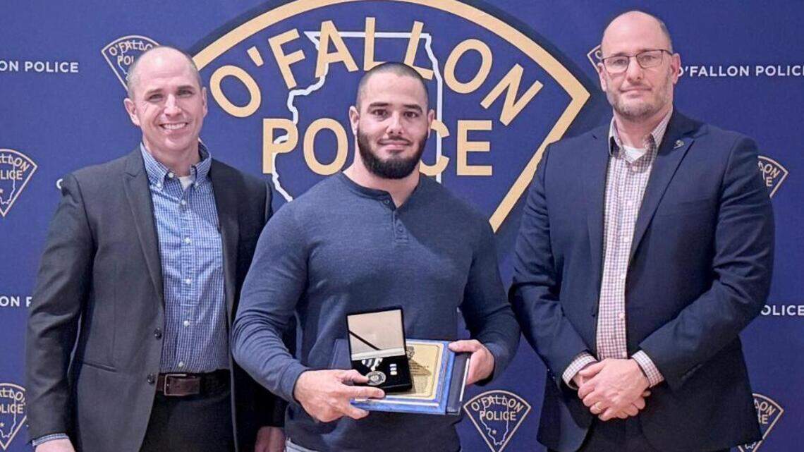 O’Fallon officer who shot man armed with knife receives police union Valor Award