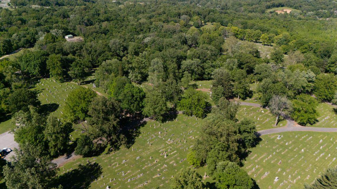 Belleville withheld information on solar farm from public, opponents say