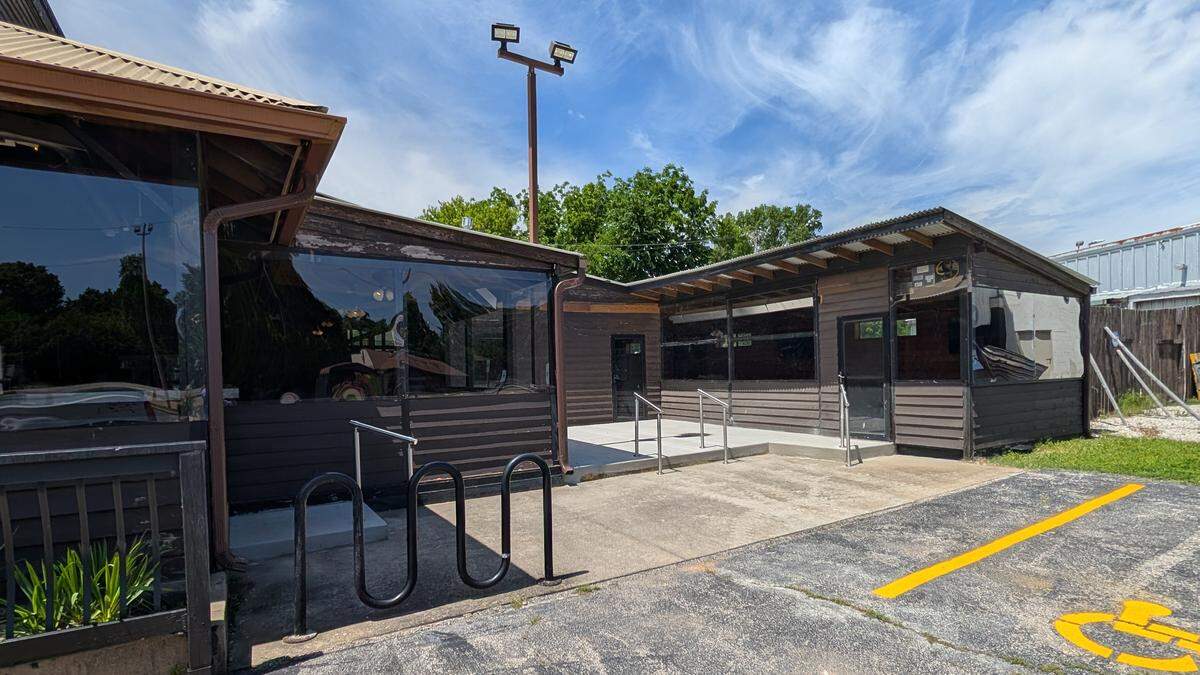 Mac's on Main has an enclosed patio that will include a pool table and darts.