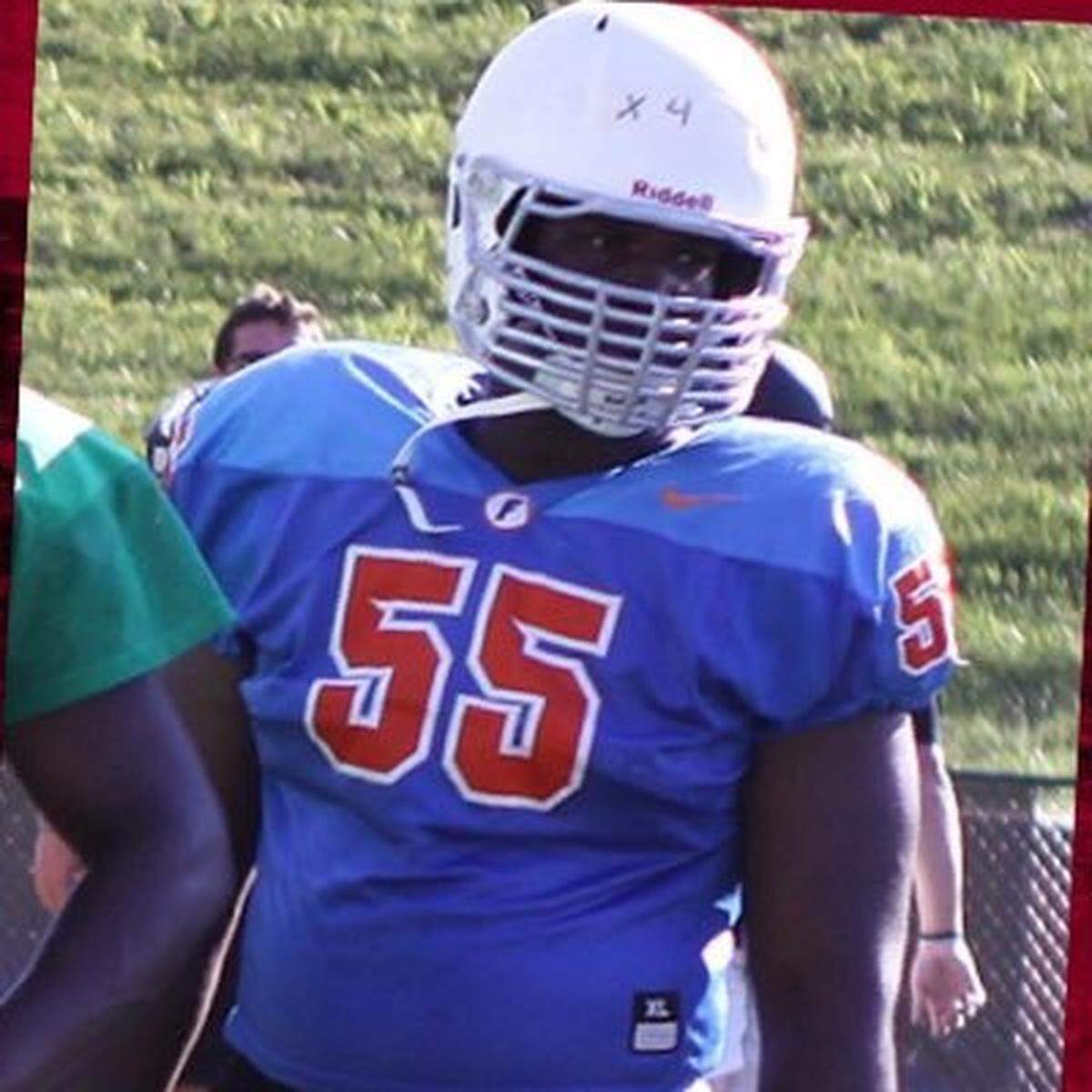 Darrell Simmons returns to a stacked offensive line that paved the way for 508 points at East St. Louis last year.