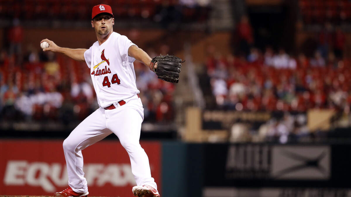 St. Louis Cardinals relief pitcher Luke Gregerson throws during the eighth inning of a baseball game against the New York Mets Tuesday, April 24, 2018, in St. Louis.
