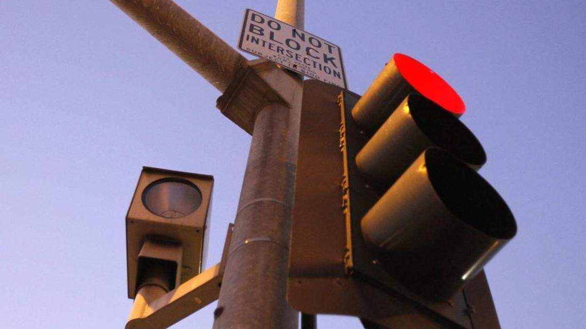 US NEWS LOSANGELES-REDLIGHT LA