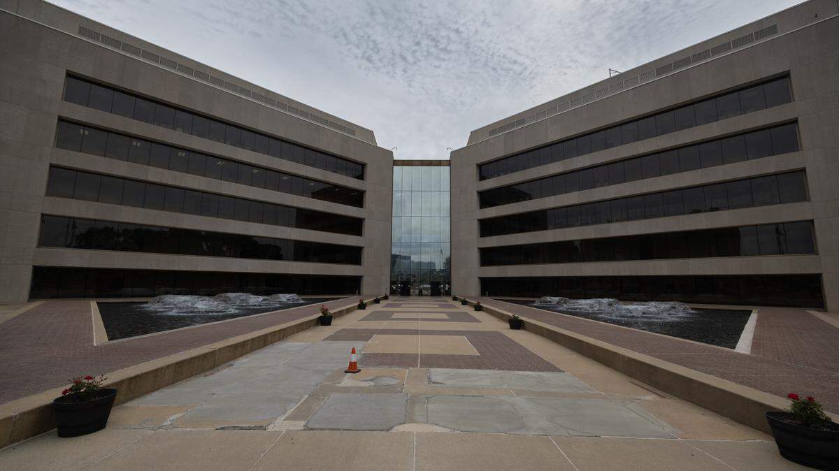 The front entrance to the St. Clair County courthouse in Belleville, Ill. on May 2, 2024.