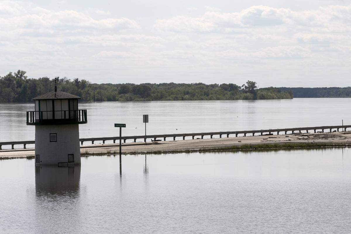 The Mississippi river is starting to recede on the Great River Road at Chautaqua, Illinois. Residents along the Mississippi river have been dealing with flooding for over a month now.