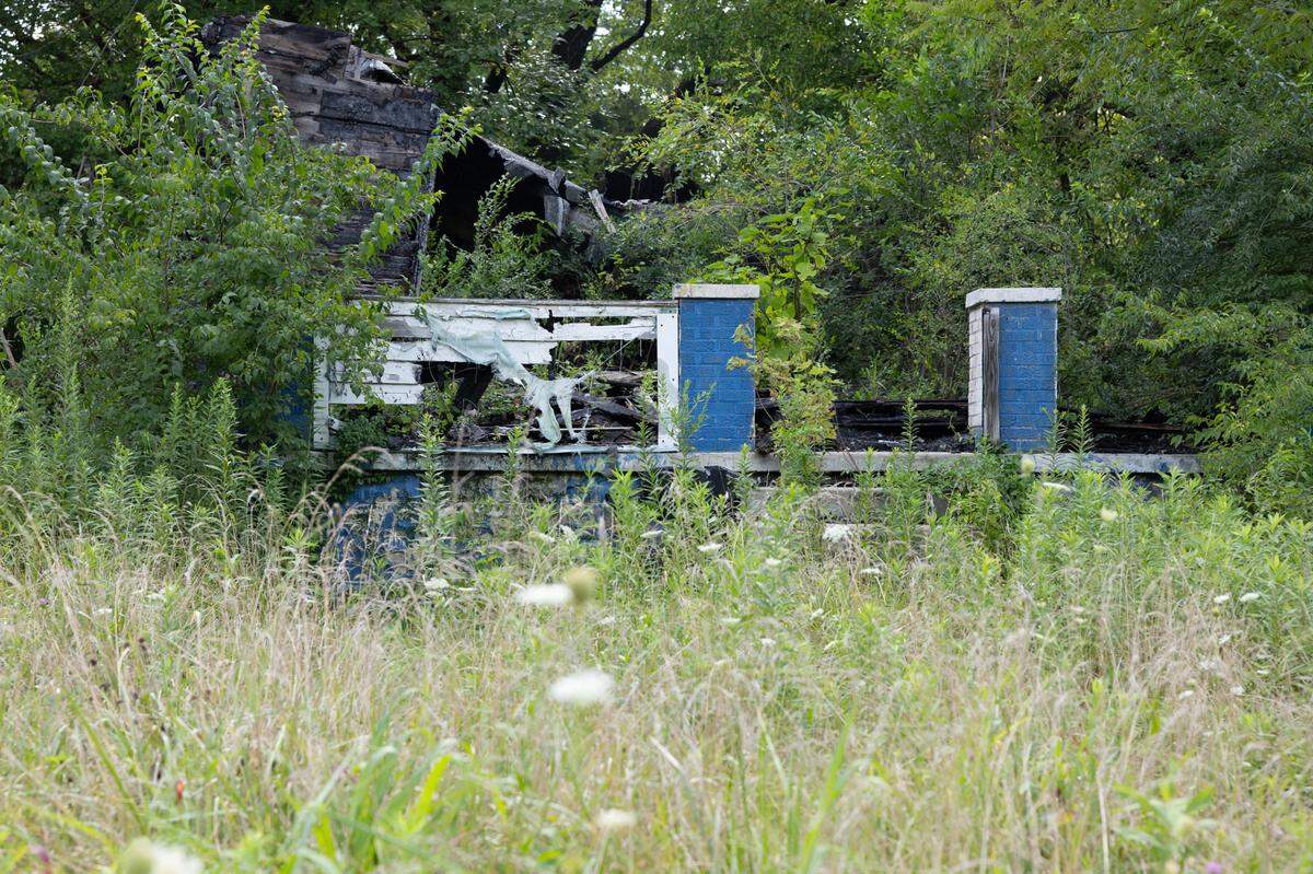 A condemned property slated for demolition at 1637 N 49th St. in East St. Louis, Ill. on July 29, 2024. The parcel of land’s individual bidding price is $6,000.