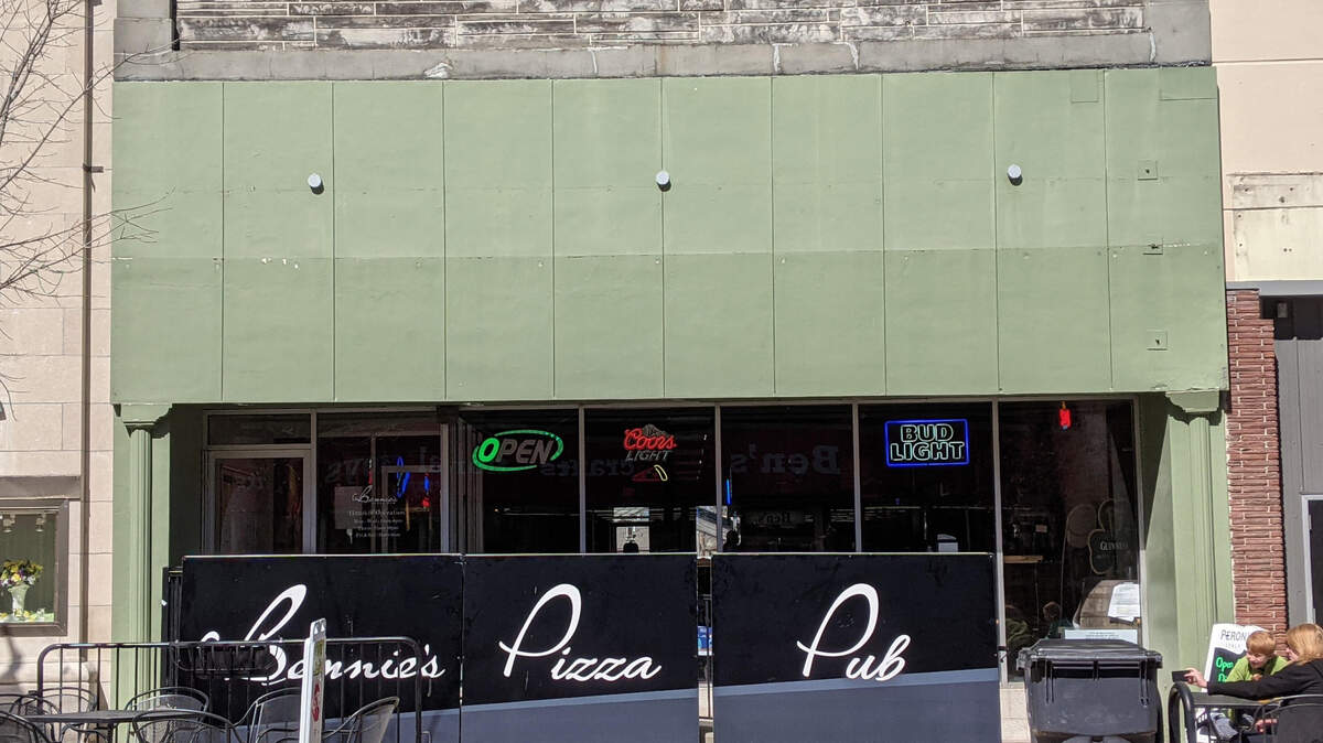 On Monday, March 15, the Belleville City Council approved a permit application for Bennie’s Pizza Pub to install the business’ signage.