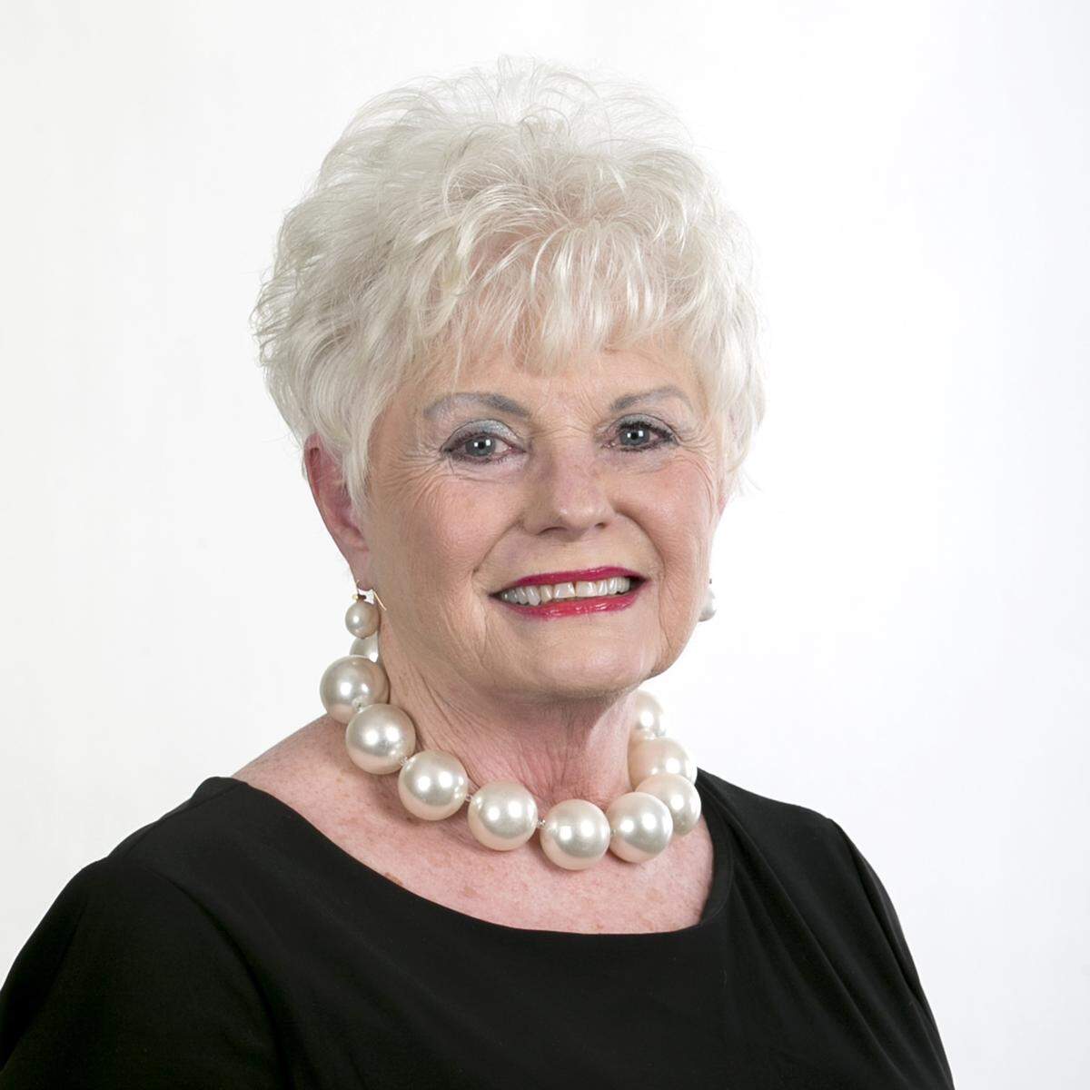 Profile Image of Dianne Isbell