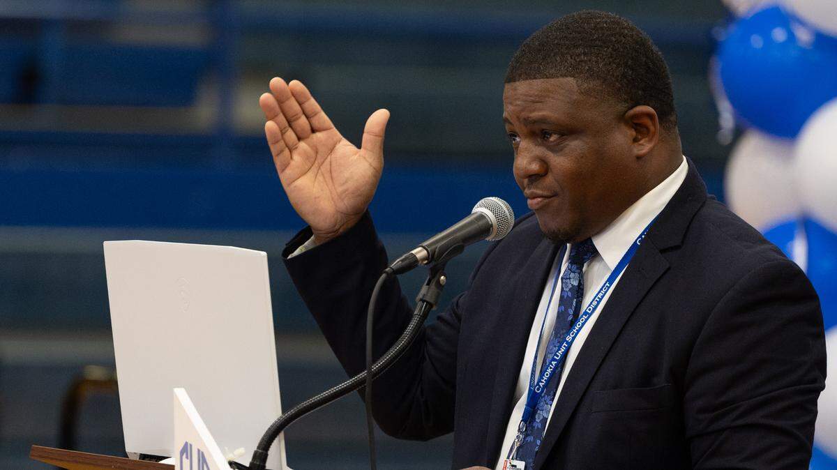 Cahokia District 187 Superintendent Curtis McCall Jr. speaks during a public meeting in this file photo.
