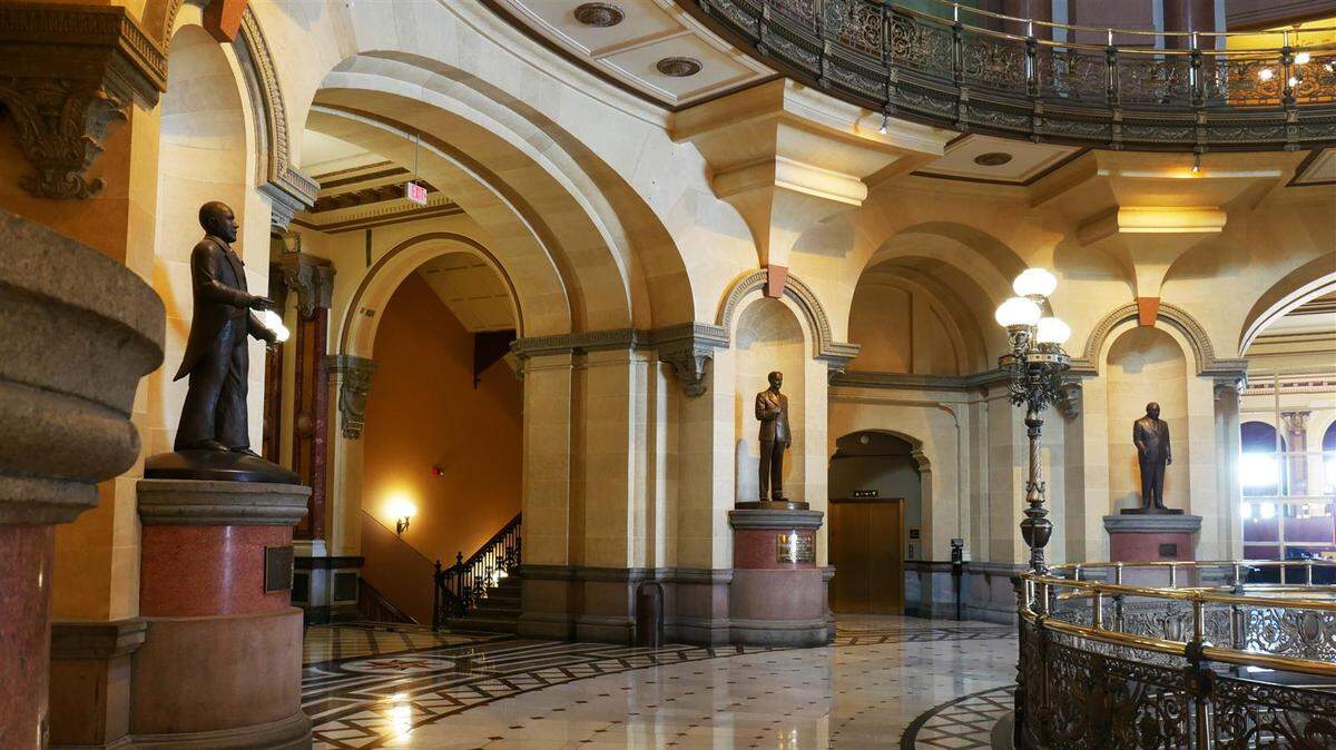 General Assembly in Illinois can’t hold remote meetings. Do you agree with this?