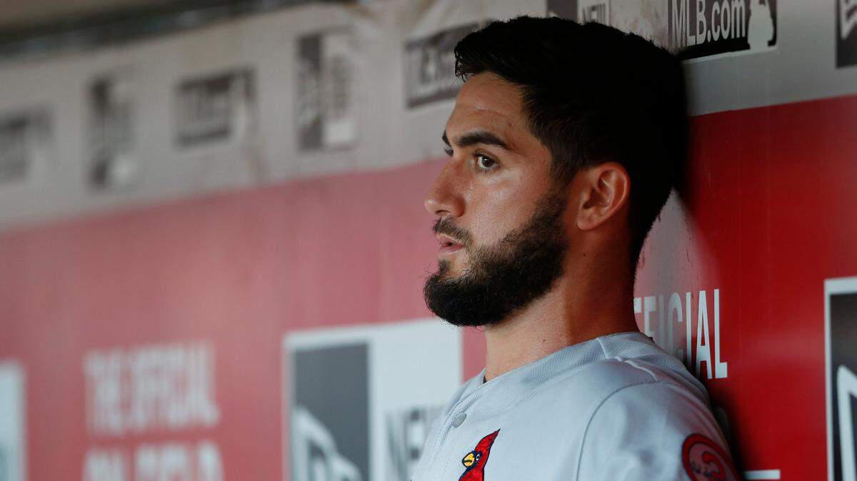 St. Louis Cardinals starting pitcher Daniel Poncedeleon didn’t allow a hit in his major league debut. Unfortunately for him, his teammates still couldn’t find a way to beat the Reds.