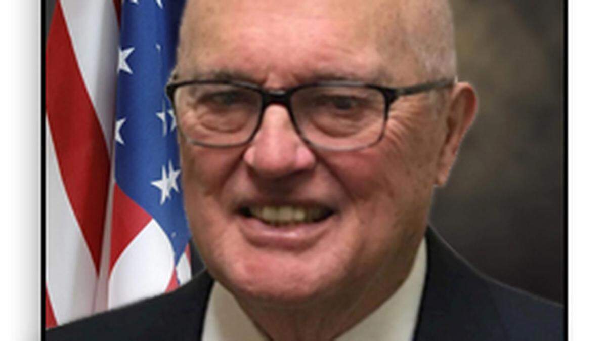 Joe Behnken, candidate for mayor in New Athens, IL