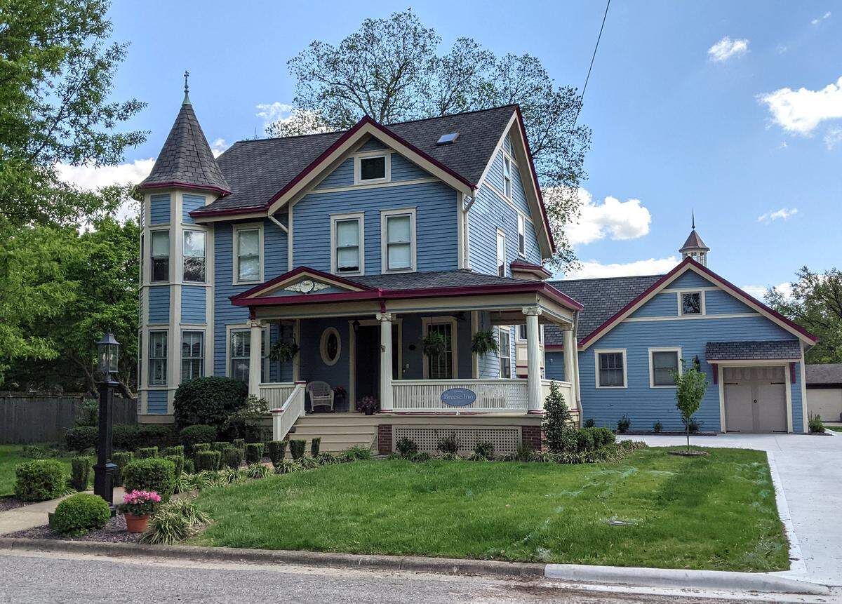 The Breese Inn, Bed & Breakfast, recently opened for business. The Queen Anne Victorian home is located at 670 N. 8th St. in Breese.