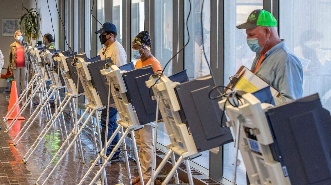 Voters in southwestern Illinois and across the country are casting ballots today in races ranging from local issues to who the next president will be.