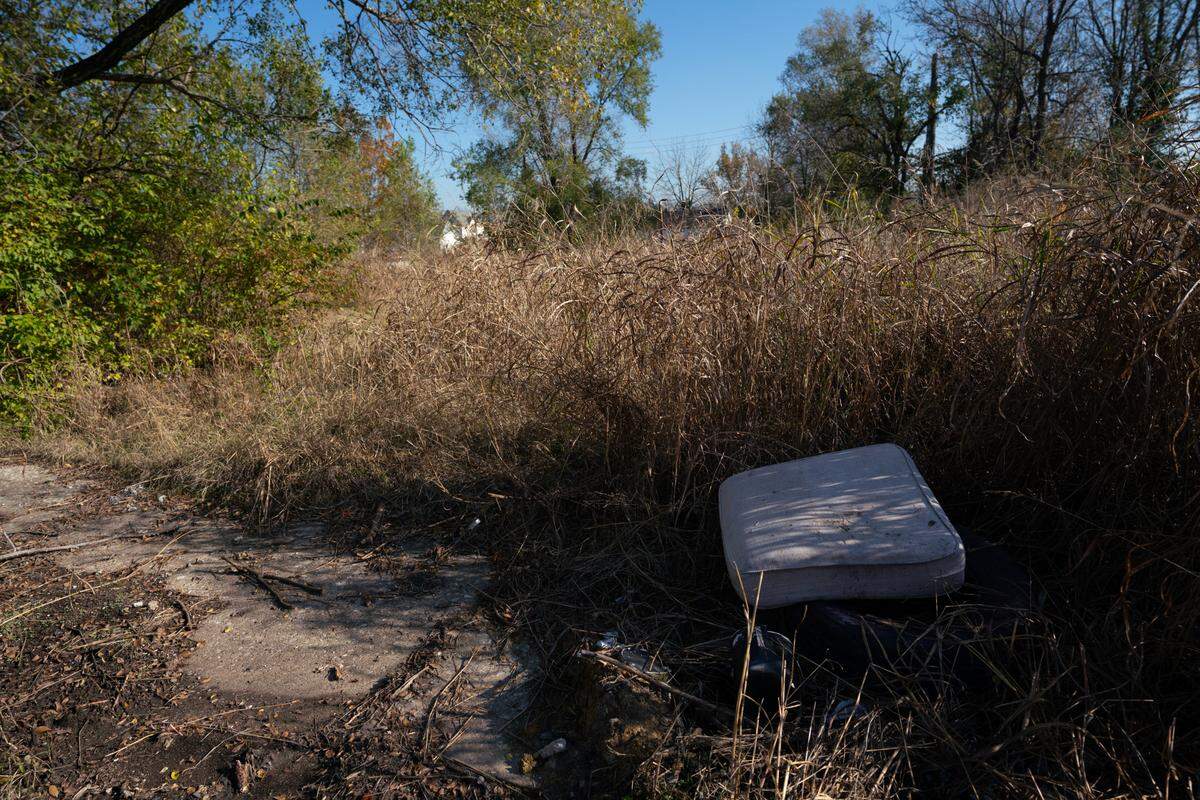The area around 10th St. in East St. Louis is used as an illegal dump site, a crime Dixon plans to eradicate. “We’re working with the city to set up cameras and barricade the streets,” he said.