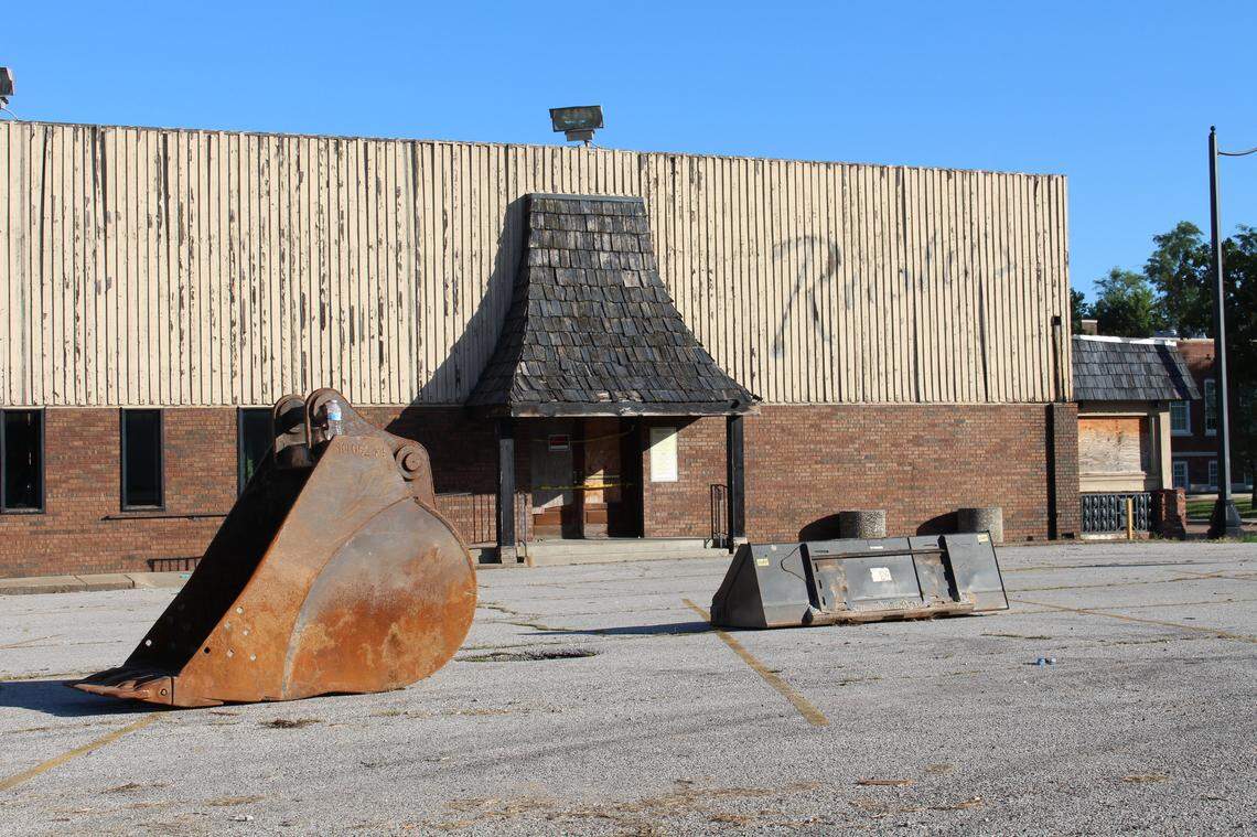 By Wednesday morning, the entrance of Rusty’s Restaurant was still standing. An excavator had started demolition on the opposite side of the building Tuesday.