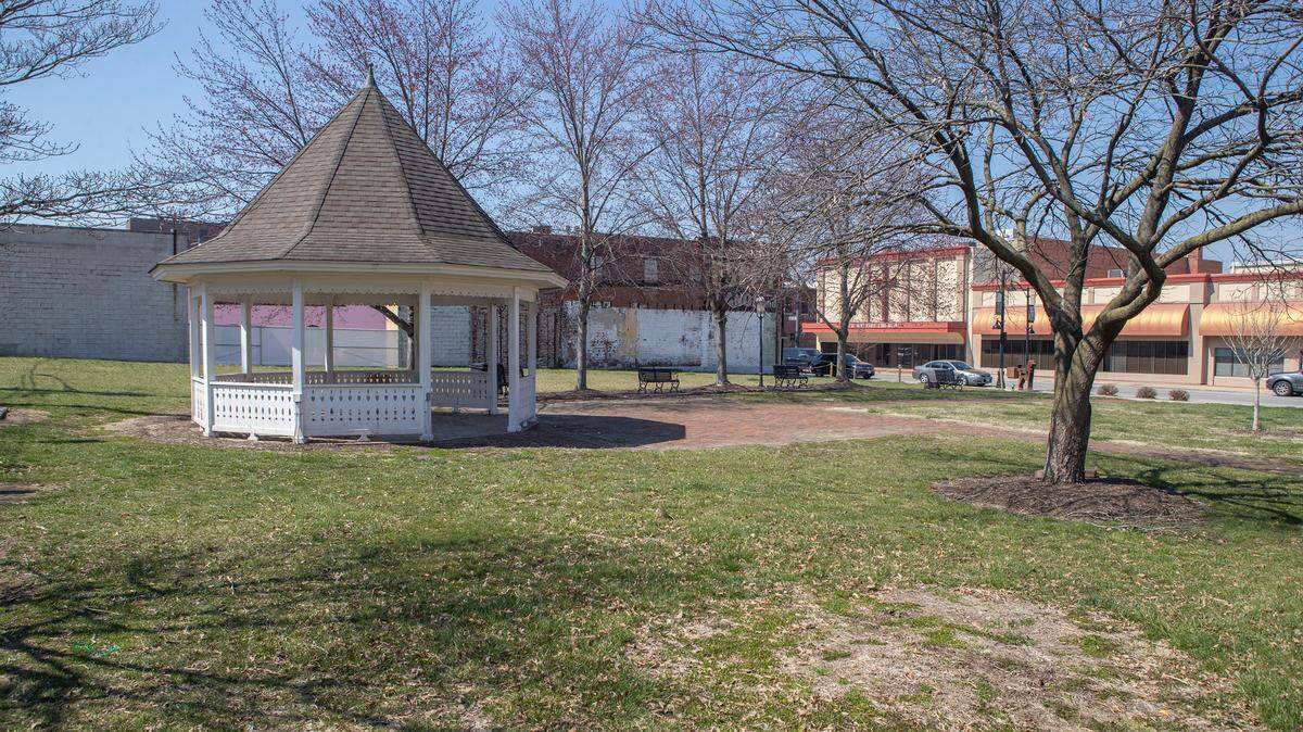 The city will convert Ever and Anon Park, located at the corner of East Main Street and Mascoutah Avenue in downtown Belleville, into a dog park accessible only to paying members.