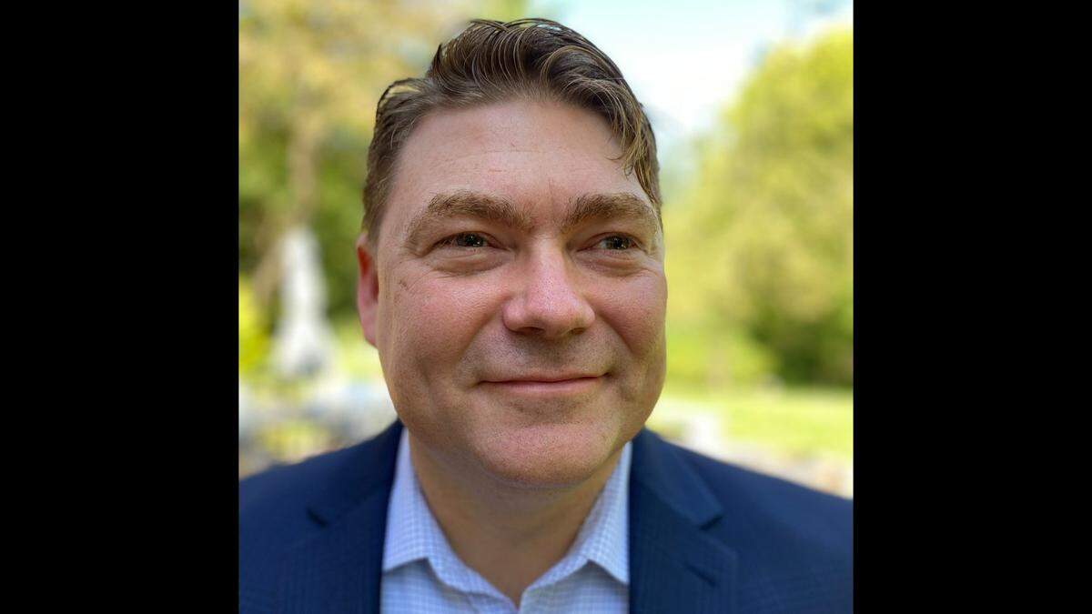 Former Madison County Administrator Doug Hulme, who was fired in 2020 along with Information Technology Director Rob Dorman, calls Dorman a “conservative hero.”