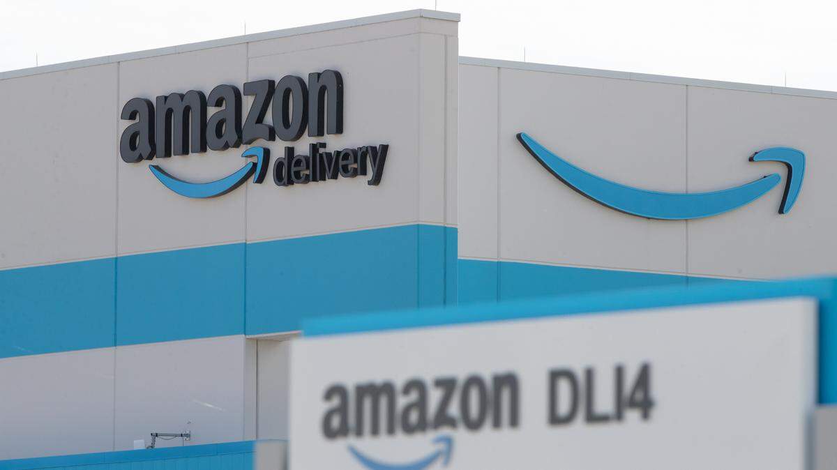 DLI4 is one of three warehouses the retail giant operates in the Gateway Commerce Center that straddles Edwardsville and Pontoon Beach in the Metro East.