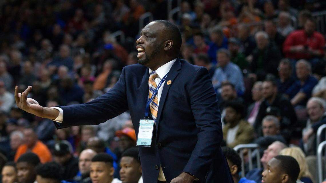 State champions Muniz, Chambers among 16 local high school coaches honored by IBCA