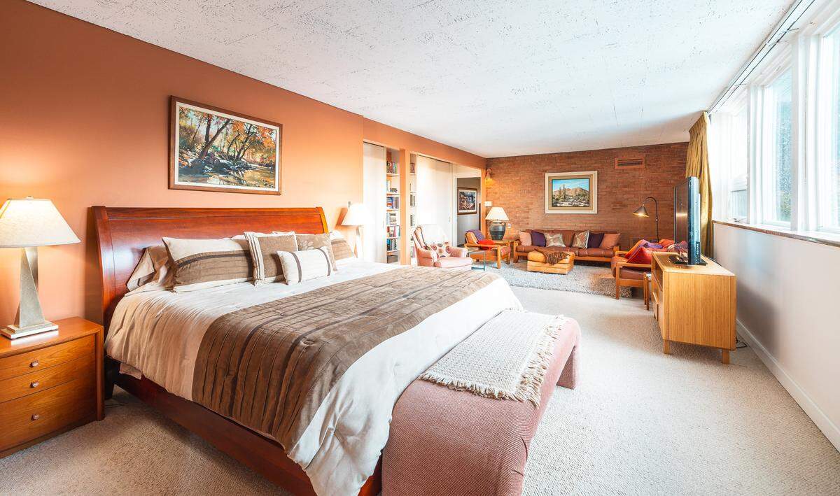904 Briar Hill Road in Belleville