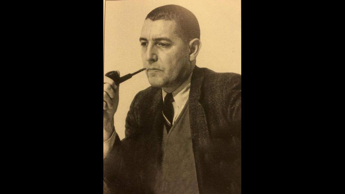 Architect Charles E. King designed more than 130 homes, additions and commercial and public buildings in the St. Louis area from 1947 to 1961, when he practiced in Belleville.