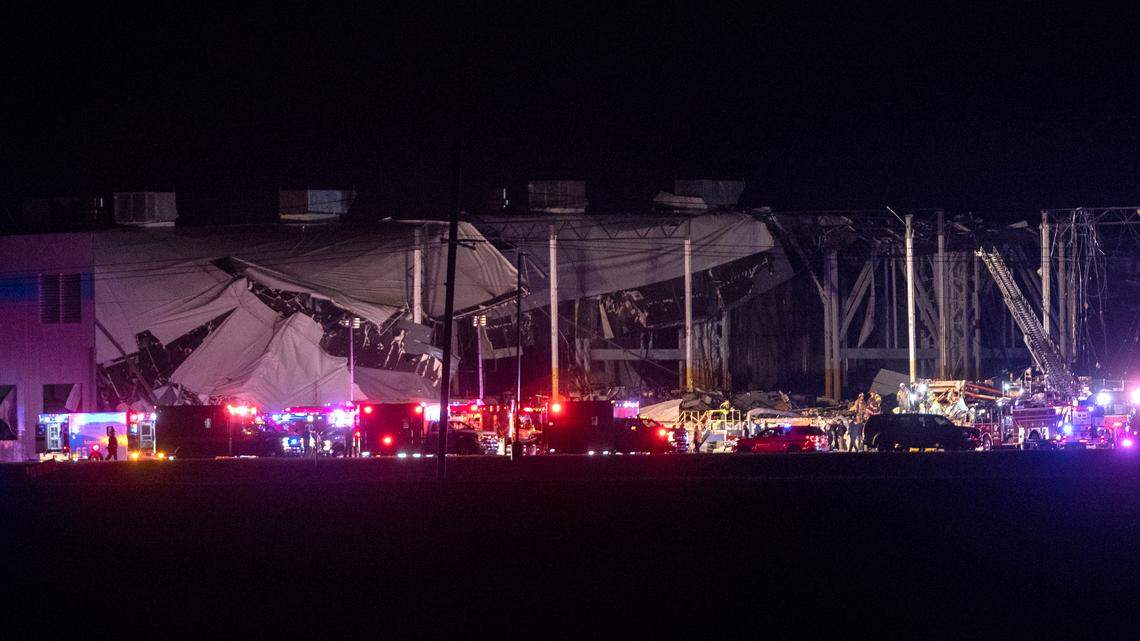 Amazon warehouse collapses at Gateway Commerce Center in Edwardsville. Fatalities reported