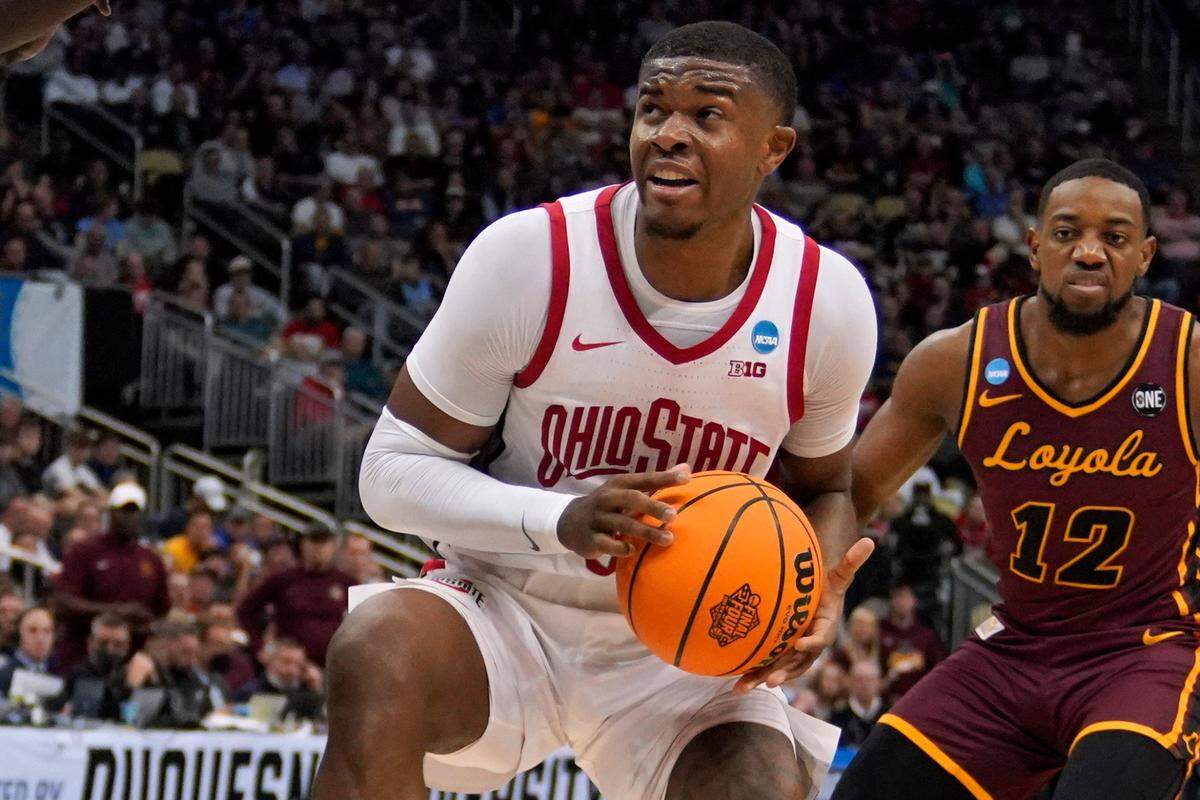 Ohio State ‘s E.J. Liddell (32) plays during the second half of a college basketball game Loyola Chicago in the first round of the NCAA tournament in Pittsburgh, Friday, March 18, 2022. Ohio State won 54-41.