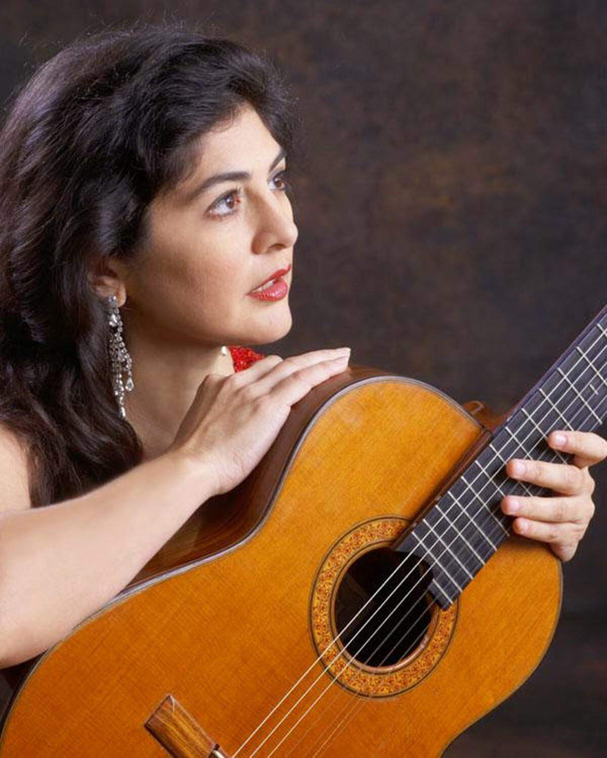 Dr. Lily Afshar kicks off the 2019-2020 season of the St. Louis Classical Guitar Great Artist Guitar Series. Afshar will appear on stage Saturday, Oct. 4, at the Ethical Society in St. Louis.