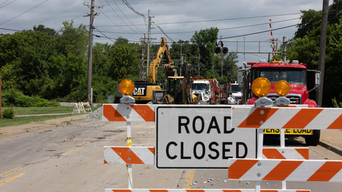 Stretch of Frank Scott Parkway closed while repairs are made to railroad tracks