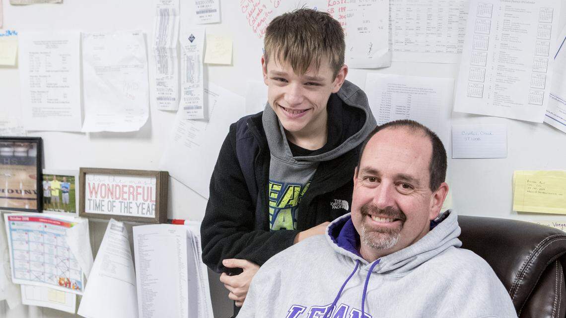 Chad Cruthis resigns as Lebanon girls basketball coach