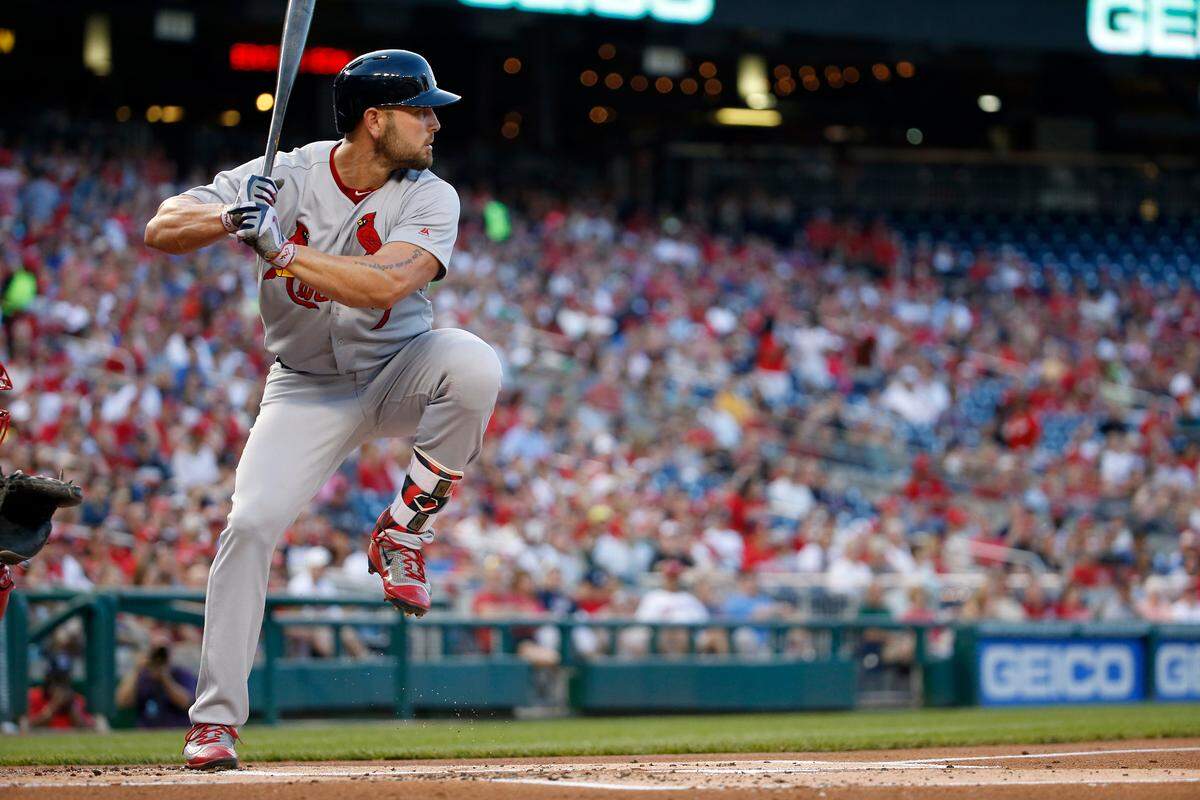 Former St. Louis Cardinals left fielder Matt Holliday bats against the Washington Nationals in 2016. The Cardinals announced Sunday morning Holliday, elected to their Hall of Fame this past summer immediately before his son, Jackson, was taken first overall in the MLB Draft, would be added to their staff as the new bench coach following Skip Schumaker’s departure to manage the Miami Marlins.
