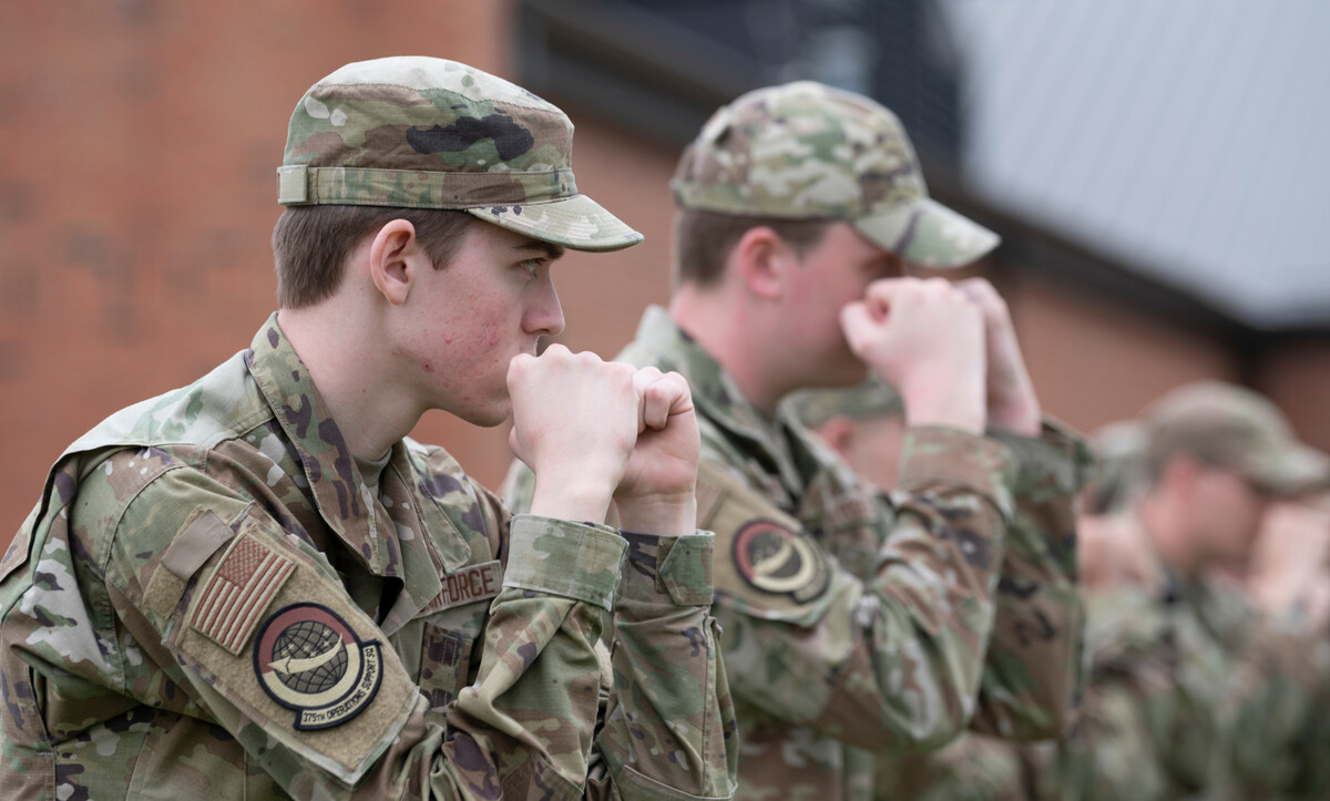 U.S. Air Force Airman Alex Boyd, 375th Operations Support Squadron weather technician, raises his guard during combative training outside of the 375th Security Forces Squadron on Scott Air Force Base. Over the span of five days, 10 Airmen went through various hands-on and classroom curriculum to become certified in the Agile Base Defense Course program.