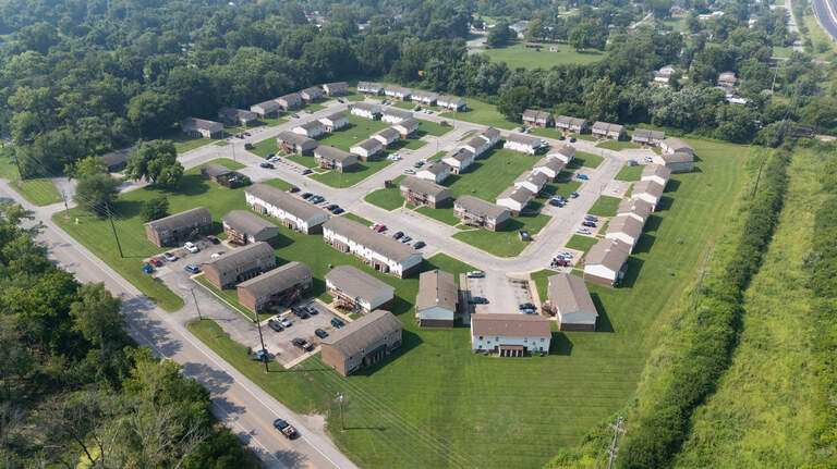 Already in ‘disrepair’, metro-east apartments lose manager, maintenance staff
