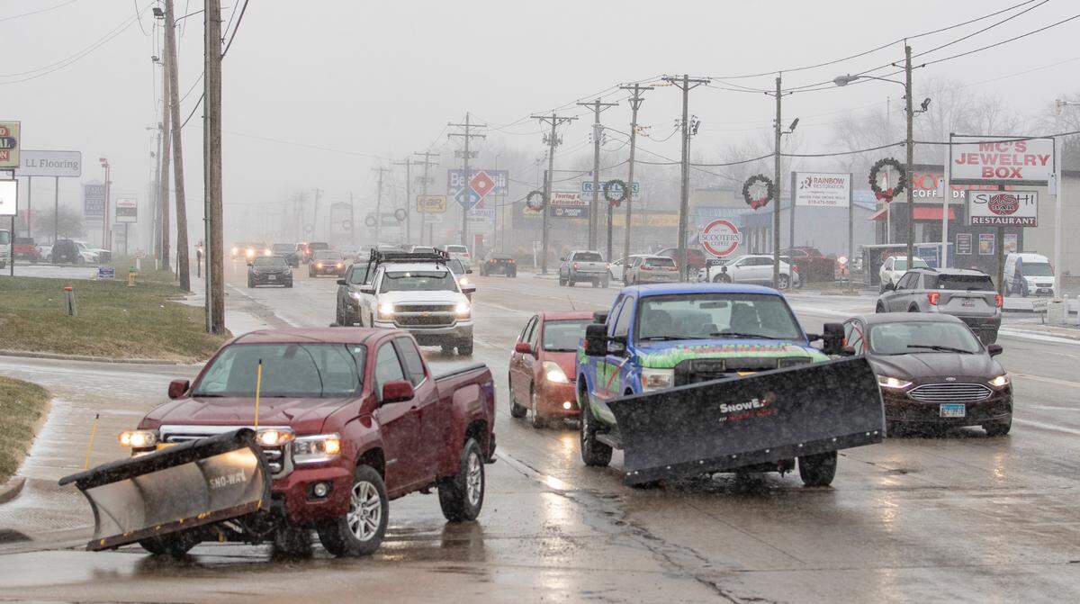 Trucks with snowplows were busy keeping up with the demand on Thursday as temperatures started to drop with gusty winds, snow and sleet. The metro-east will be under a wind chill warning starting at 6 p.m. Thursday, Dec. 22, through noon Friday, Dec. 23, according to the National Weather Service of St. Louis.