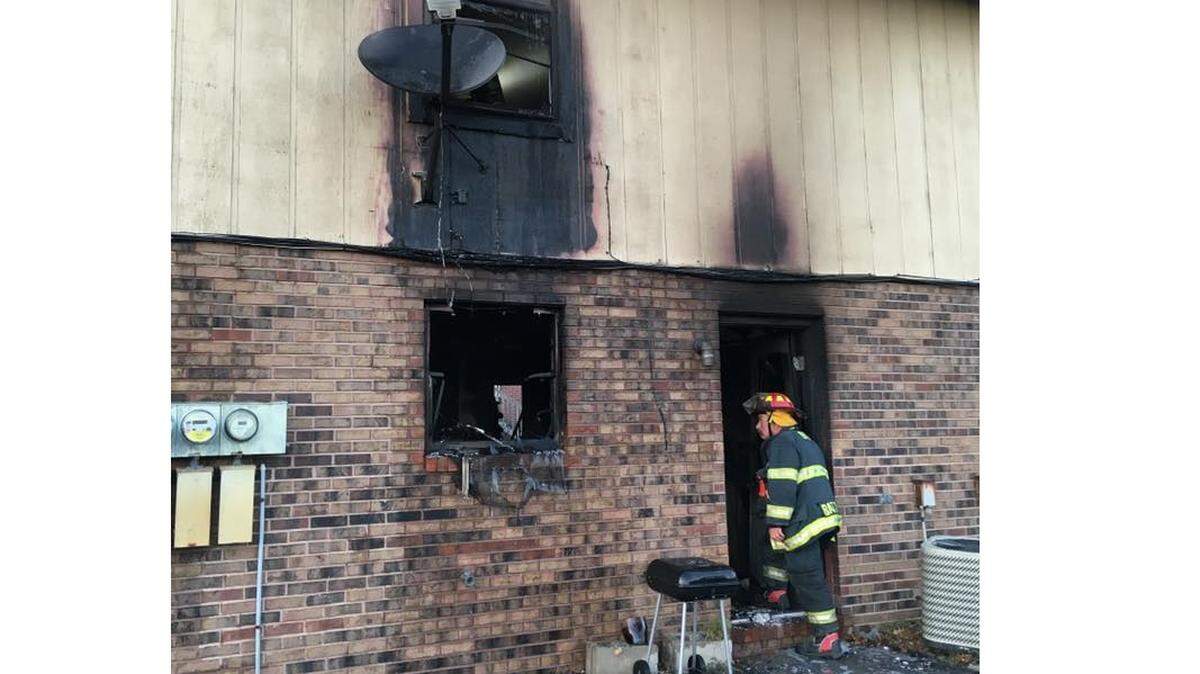 Crews were called out Monday evening after a fire broke out in an apartment kitchen on Pleasantwood Drive in Belleville.