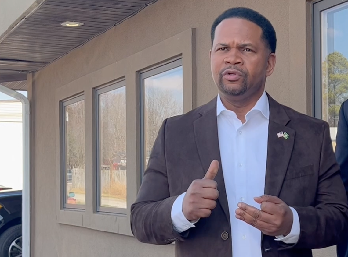 Richard Irvin, a Republican candidate for Illinois governor, speaks during a stop in Maryville in March.