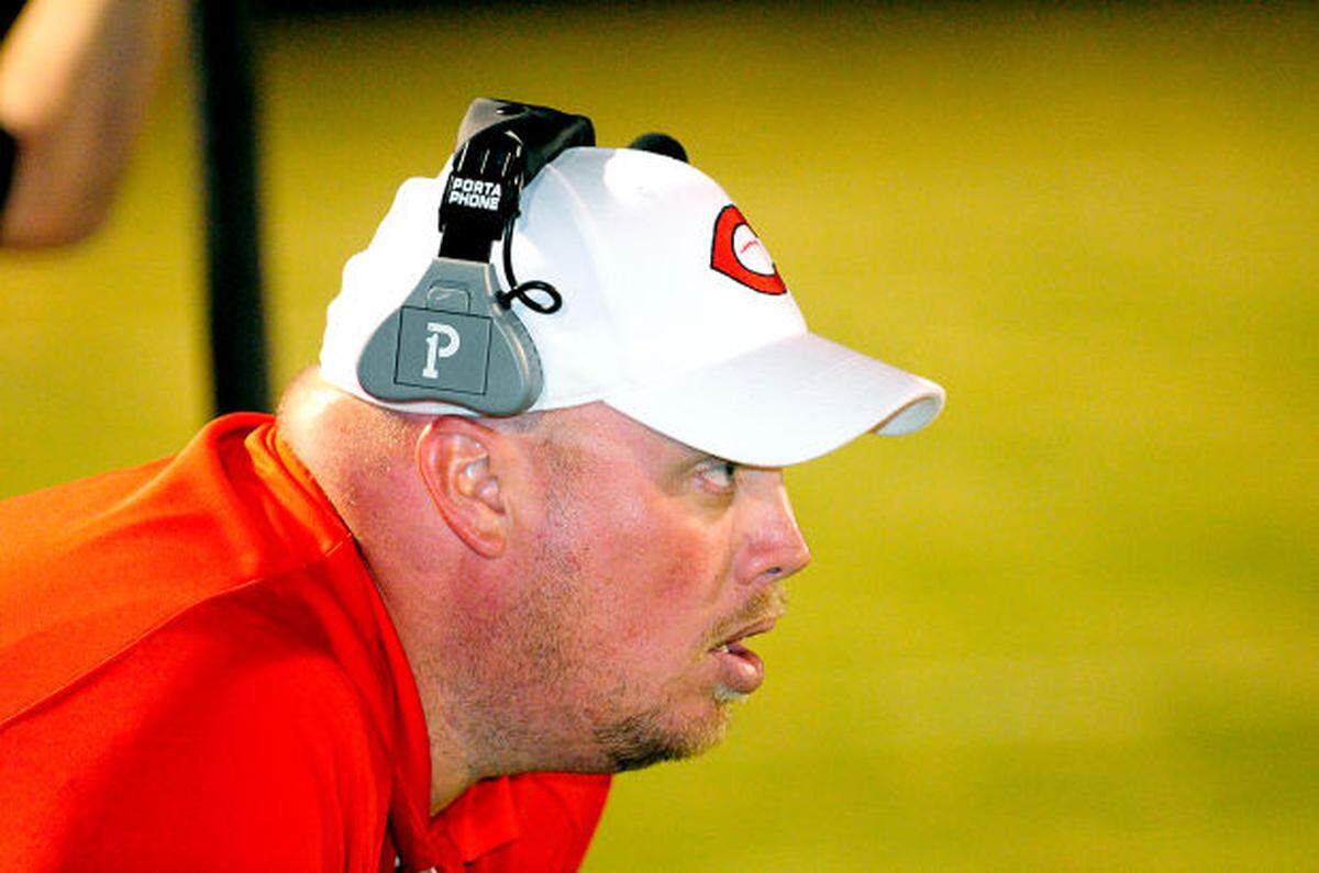 Ray Kauling has coached football at Mater Dei and Centralia high schools. He replaced Ric Johns as the head of the Wesclin Warriors football program.