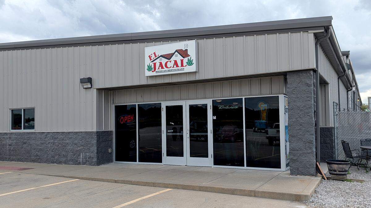 El Jacal Mexican Restaurant is now open on Route 15 in Belleville.