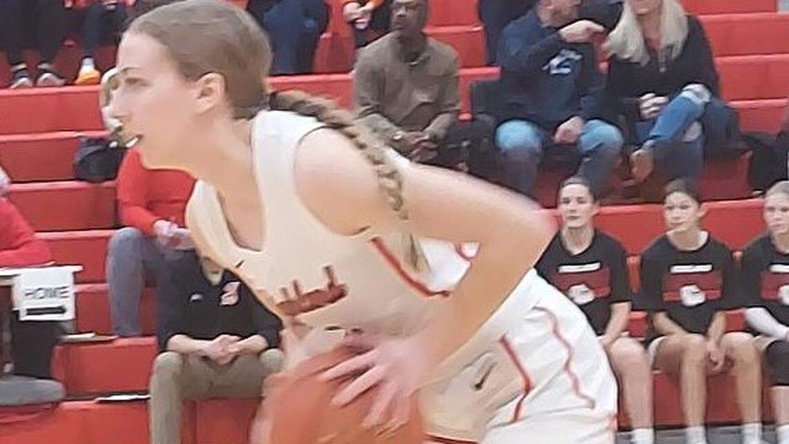 O’Fallon girls defeat host team at annual Highland Tournament