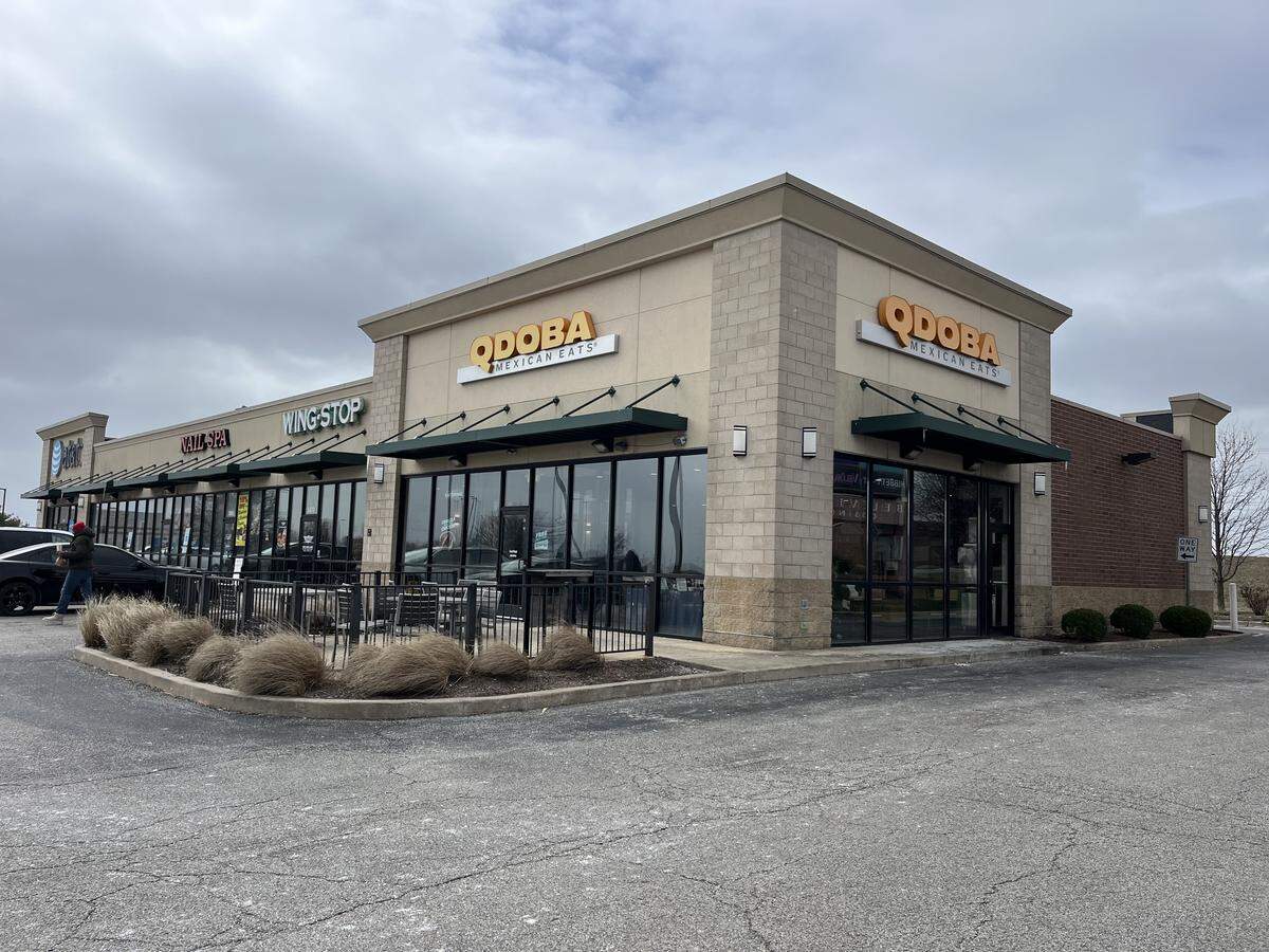 Montavion Conrad, 20, of Belleville, died of a gunshot wound on Sunday in the parking lot outside Qdoba Mexican Eats at Belleville Crossing shopping center, near the intersection of Illinois 15 and Frank Scott Parkway.