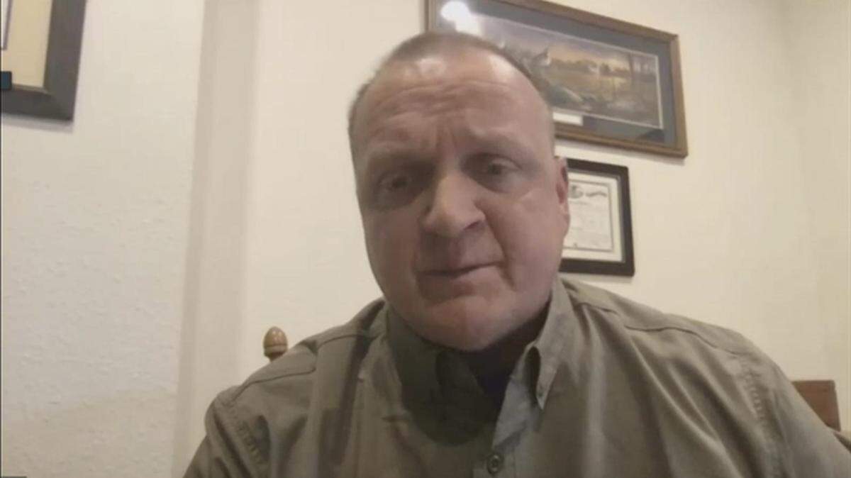 Thomas DeVore, a downstate attorney with at least 12 cases pending against the state of Illinois, says he will halt proceedings in each of them if the General Assembly meets in Springfield to address Gov. J.B. Pritzker’s ongoing management of the novel coronavirus. In an open letter sent to the four legislative leaders Wednesday, he wrote residents are “growing weary” of continued restrictions.